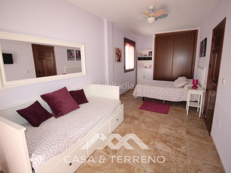 Foto c4429f51-87d1-474c-a5a7-7c28f202e09d. Maison jumelée dans calle dans Salares