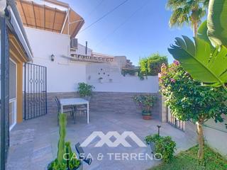 Location Maison jumelée  N/a. Adosado luminoso con jardín, terraza y piscina comunitaria en ca