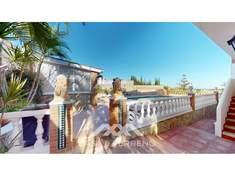 Foto 3ce7930d-cd45-4fb8-9975-42b3f6090656. Chalet with parking pool in Chilches