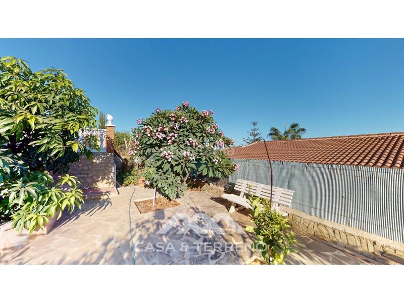 Foto 703dbf4b-06f3-4885-8ec3-c70ec478bc53. Chalet with parking pool in Chilches