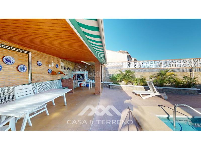 Foto d0a54445-f36c-484a-84e0-d35be08525c0. Chalet with parking pool in Chilches