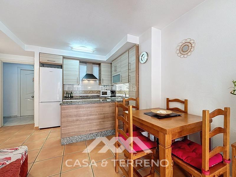 Foto 9338e926-53c8-48e4-9f64-8893aa085047. Etagenwohnung mit parking pool in El Morche Torrox