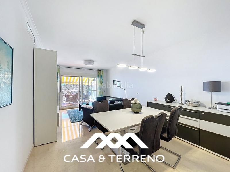 Foto 6db75229-ceac-4bf2-bc7a-8000c401954c. Àtic amb aparcament piscina a Diseminados Rincón de la Victoria