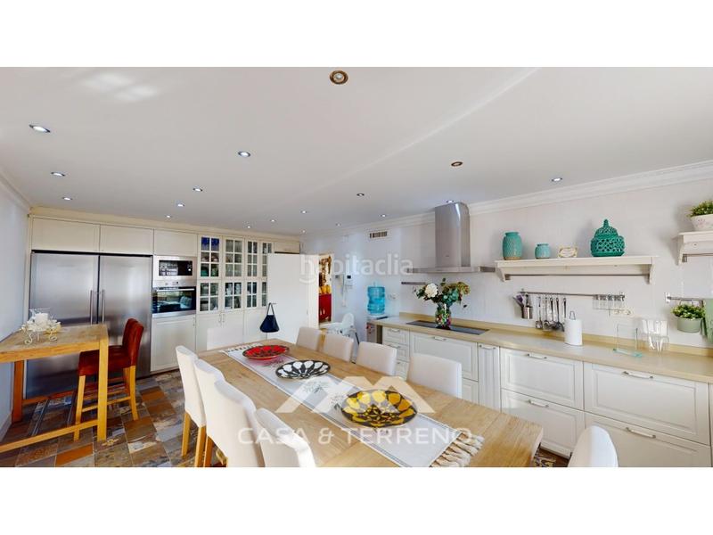 Foto 4259c721-cf15-45f6-94b1-3aca0250ecbb. Casa con parcheggio piscina in Caleta de Velez