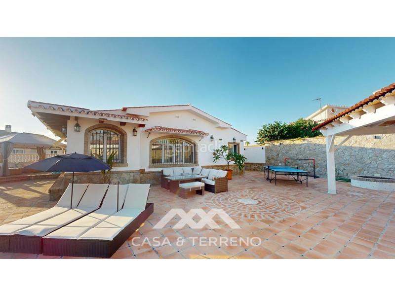 Foto 4df3cc1c-fb80-483d-b334-2064e9a00c3a. Casa con parcheggio piscina in Caleta de Velez