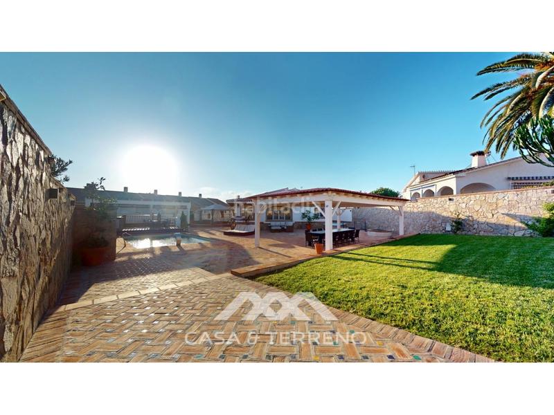 Foto 5961c7a1-bd5f-46f6-a847-ba38f8c7957d. Casa con parcheggio piscina in Caleta de Velez