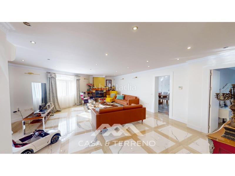 Foto beb7a9cb-59dc-4e10-920e-8a4e74e14f68. Casa con parcheggio piscina in Caleta de Velez