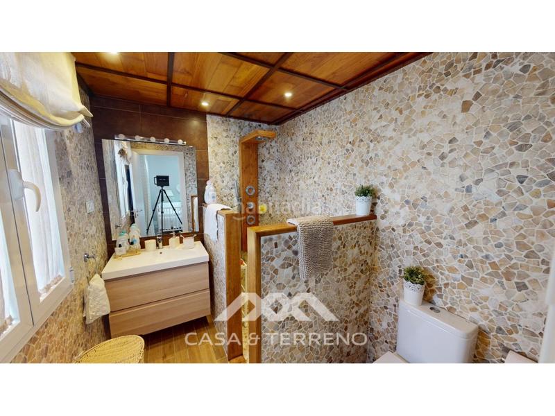 Foto c1b1895e-f0ea-49cc-87ef-eada31a13894. Casa con parcheggio piscina in Caleta de Velez