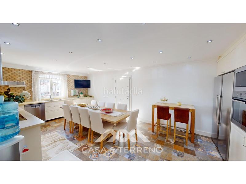 Foto e6caaa21-9535-413d-9984-0b90036dc116. Casa con parcheggio piscina in Caleta de Velez