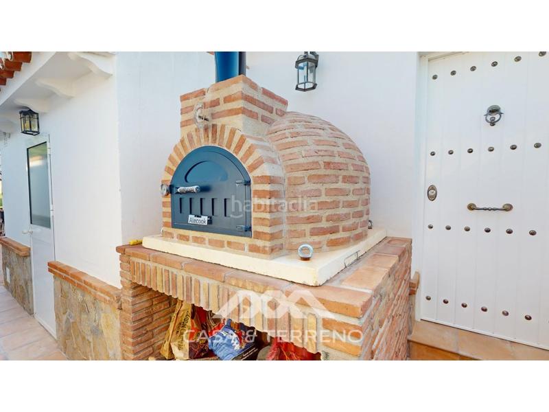 Foto f6bfa1c6-e143-407a-b939-5c372c0e4003. Casa con parcheggio piscina in Caleta de Velez