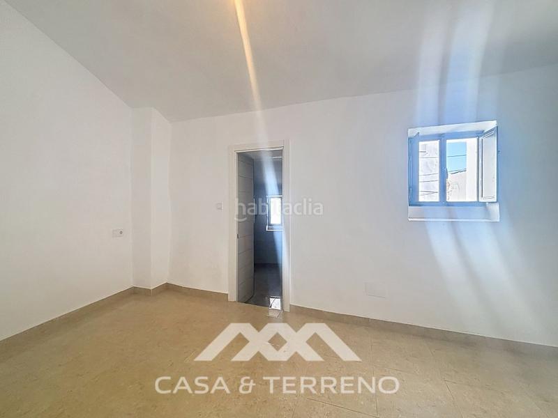 Foto 9b0636b8-9536-4c41-aa87-235025e8c9a3. Casa adossada a Canillas de Aceituno