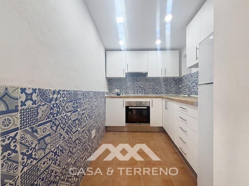 Foto daa09acb-4bc2-42c5-9bb3-0782e4e72f78. Casa adossada a Canillas de Aceituno