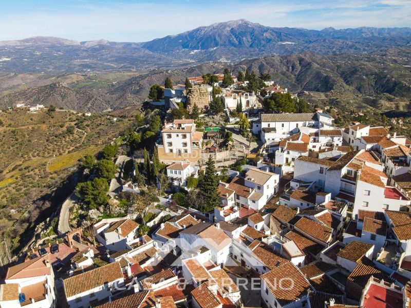 Foto b5941fea-3e8e-4ed8-94f9-4db500eebf61. Local comercial a Comares