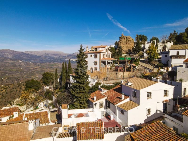 Foto d077b406-2939-44af-bbe5-8ab5bffb2fe1. Local comercial a Comares