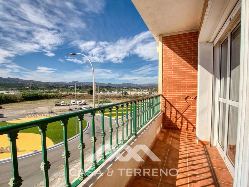 Foto 0c36fd96-d53f-4ec2-ae60-89de9bede160. Edifici a Norte - Barrio del Pilar - El Reñidero Vélez - Málaga