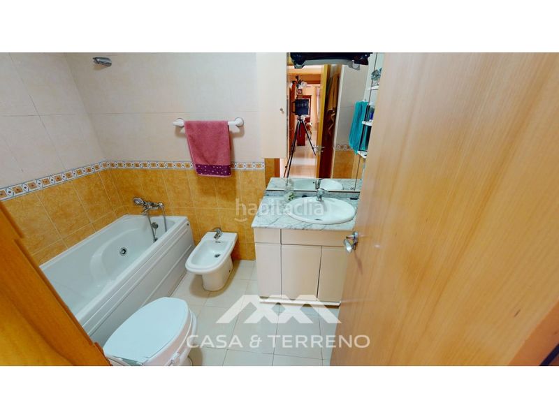 Foto 4d4d2b00-1e34-43c2-9292-819b1cd173af. Àtic amb aparcament piscina a El Limonar Vélez - Málaga