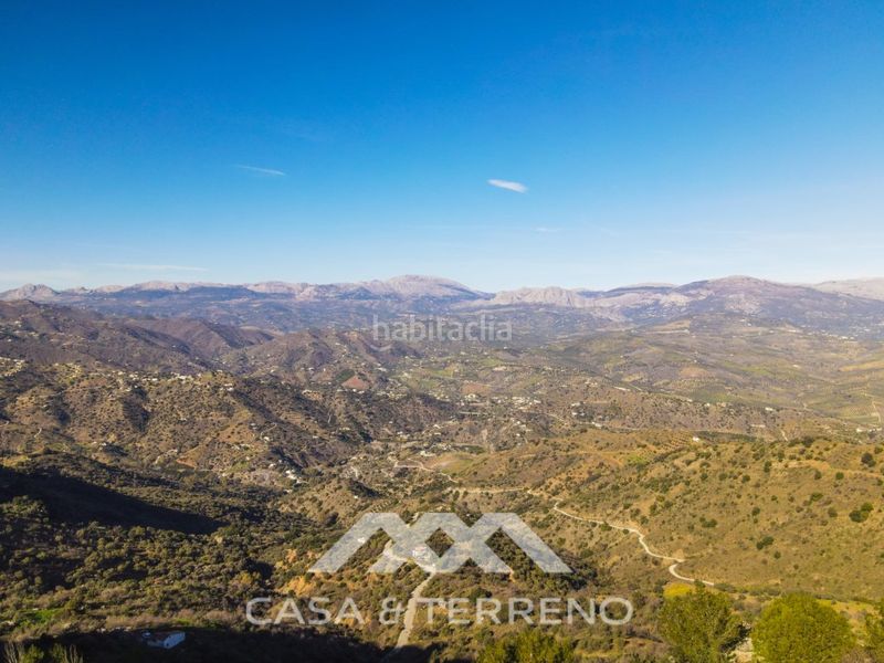 Foto 06a67825-cefc-4cf2-8cd5-b941cc1f8aed. Casa amb aparcament piscina a Comares