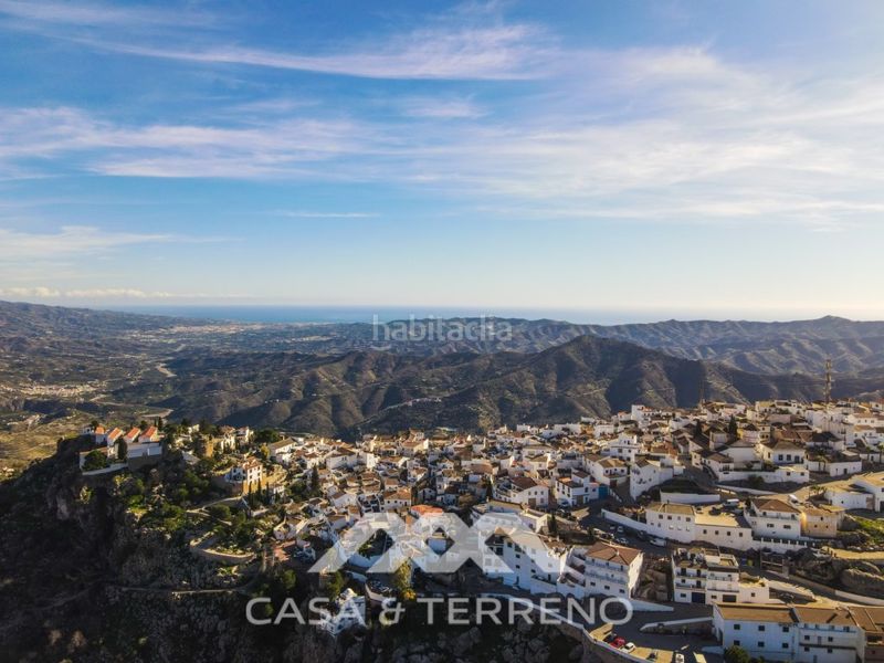 Foto 16ea55ee-63be-4abc-a776-d57e3f976ecc. Casa amb aparcament piscina a Comares