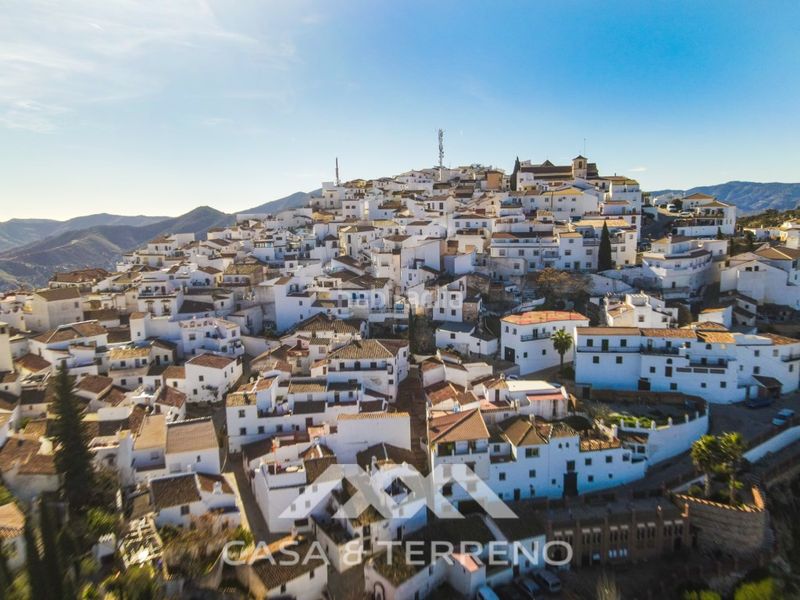 Foto 3dccf63d-682f-498d-a9dc-b54a30b5e753. Casa amb aparcament piscina a Comares