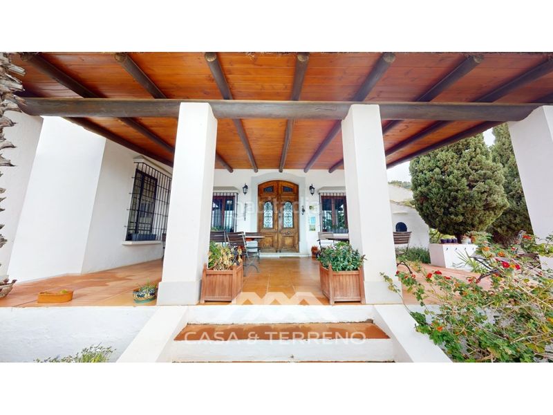 Foto 1d9fb291-6fce-4495-9c21-4fcced605b97. Casa amb aparcament piscina a Álora