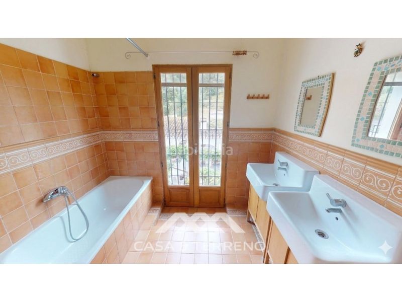 Foto 74a46765-0207-4e28-98fa-7e1e06a99fc1. Casa amb aparcament piscina a Álora