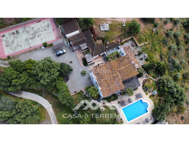 Foto 7c81cb5f-be6a-4cb8-80d9-7f8e47d1b332. Casa amb aparcament piscina a Álora