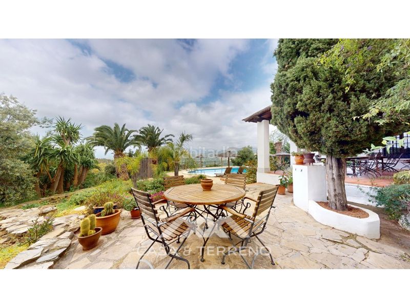 Foto efb5f061-e0bc-4284-8d6d-6478f33d12e3. Casa amb aparcament piscina a Álora
