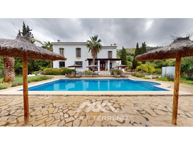 Foto fb83ae6d-7dec-4013-ba32-55a2445aeef6. Casa amb aparcament piscina a Álora