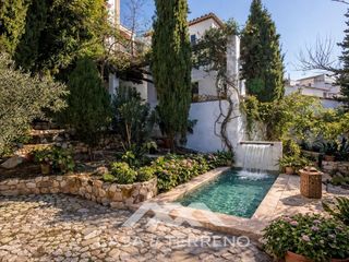 Casa  Calle castillo. Dos casas andaluzas únicas en comares  bellamente renovadas, pot