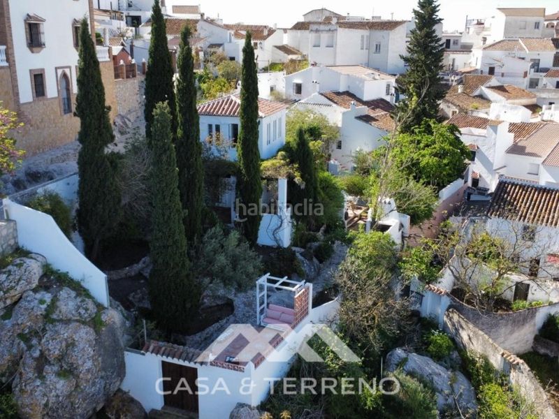 Foto fa1b7320-8eb5-4835-89af-f2d45c3b530e. Casa amb piscina a Comares