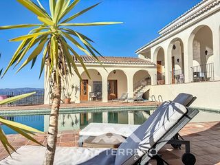Haus  Camino rio seco. Se vende villa, alcaucín, málaga, andalucía