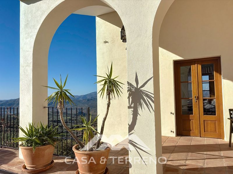 Foto b07bd883-2242-4766-a0c9-8d97b27e6c20. Casa amb calefacció aparcament piscina a Alcaucín