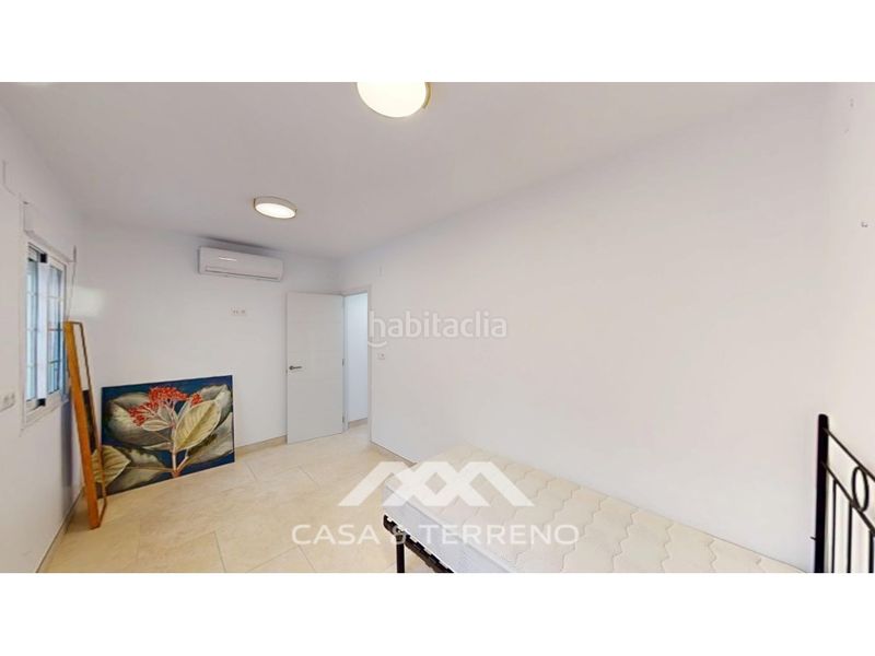 Foto e77ce11c-e833-4292-ad03-6876f6e39b4a. Xalet amb aparcament piscina a Urbanización Santa Rosa Torrox