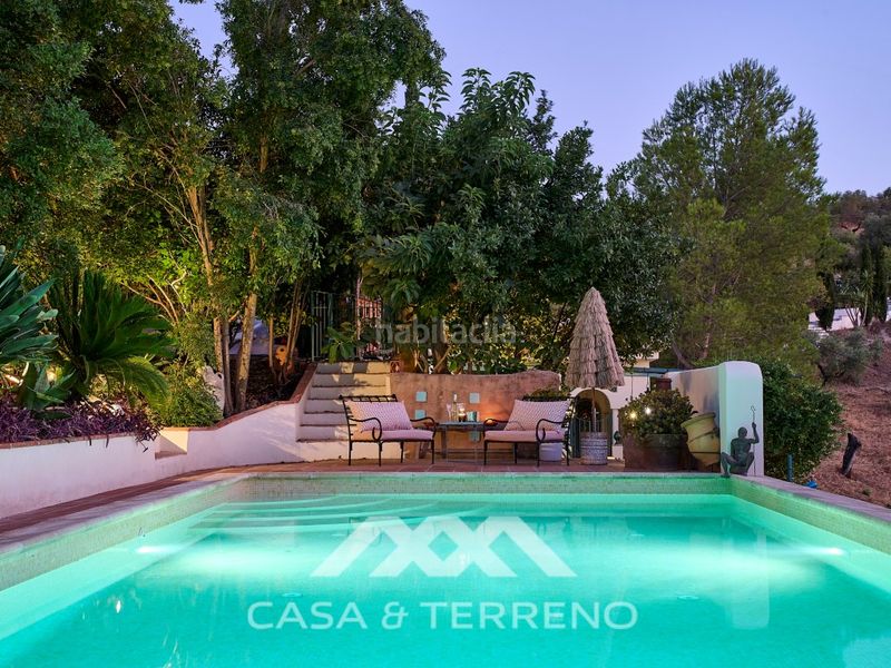 Foto 6547db82-0adb-4261-a01d-c9e26e75f639. Casa amb piscina a Comares