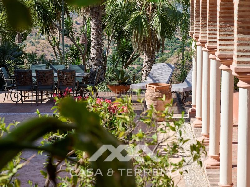 Foto 66042d1d-e045-4a9c-b2d8-c88a2b78bab6. Casa amb piscina a Comares