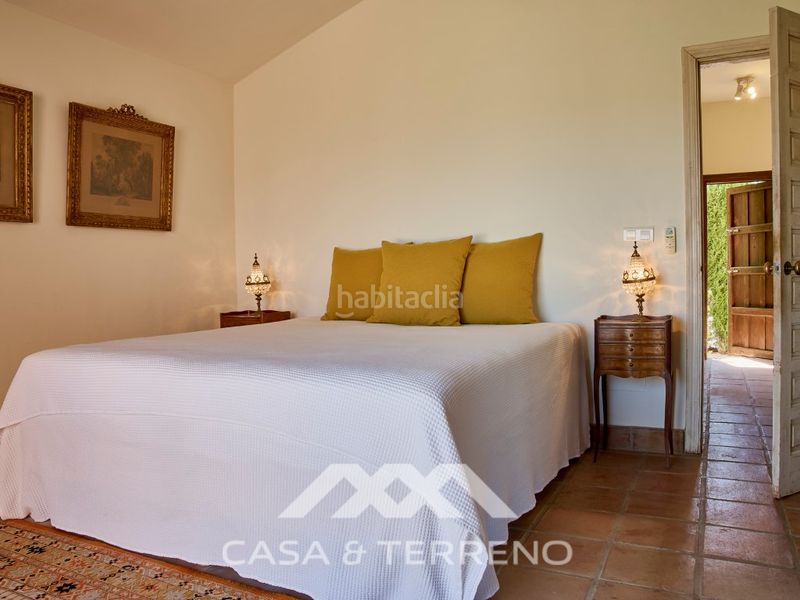 Foto ab7e86f0-a621-4464-b3ac-757634db3156. Casa amb piscina a Comares