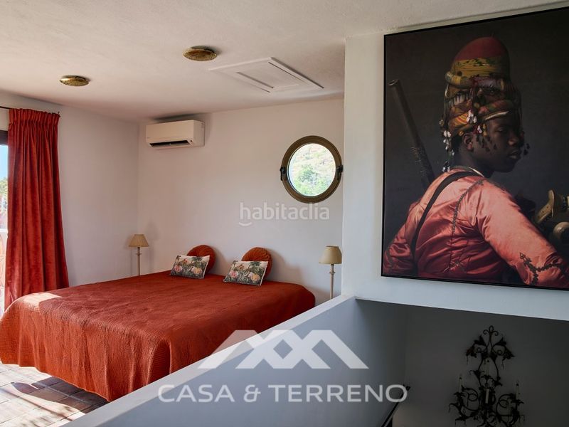 Foto e44da0fc-09ca-40e1-8493-c4a50975c4bb. Casa amb piscina a Comares