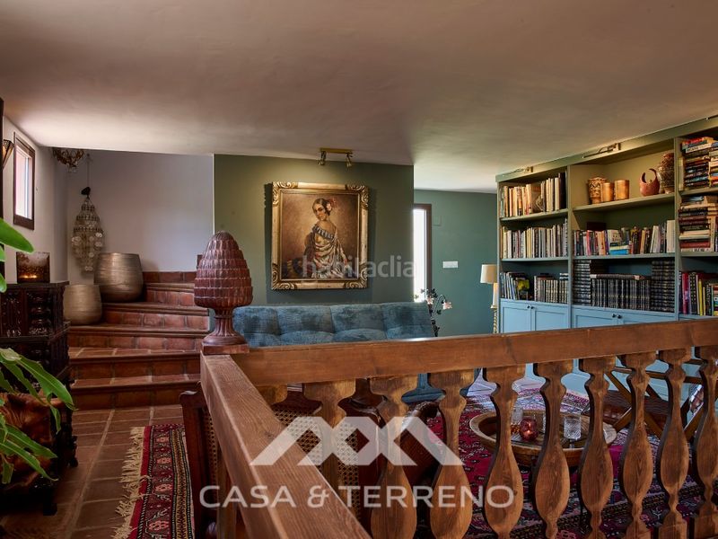 Foto f18c7af2-c66c-4819-bf78-30fc47968421. Casa amb piscina a Comares