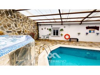 Chalet  Diseminados diseminados. Se vende refugio en la axarquía con licencia turística  olivar