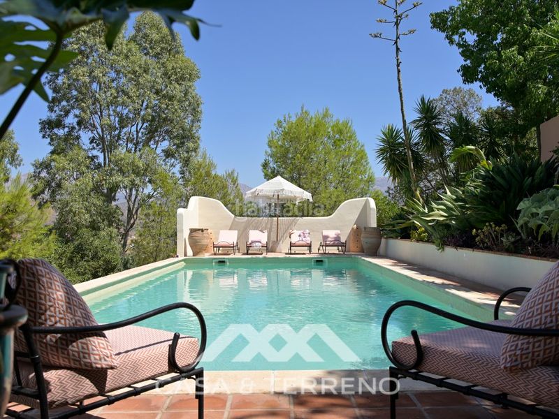 Foto c0462c59-5c27-435e-8aa0-cbd4e8f67c8a. Casa amb piscina a Comares