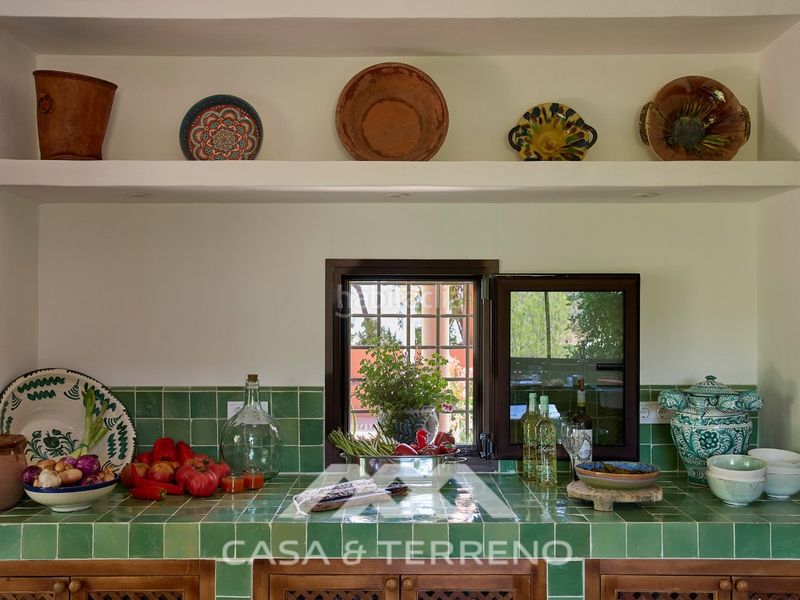 Foto ef8812fc-30cb-41eb-8807-6e112f78d021. Casa amb piscina a Comares