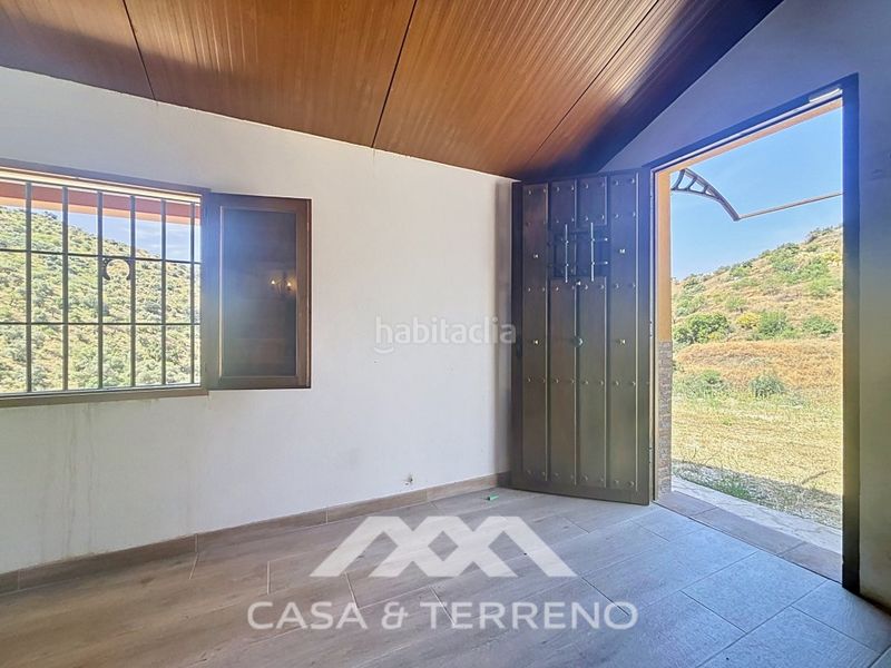 Foto 37236f56-5dca-4bfe-9604-c8a403b07d82. Casa amb aparcament a Totalán
