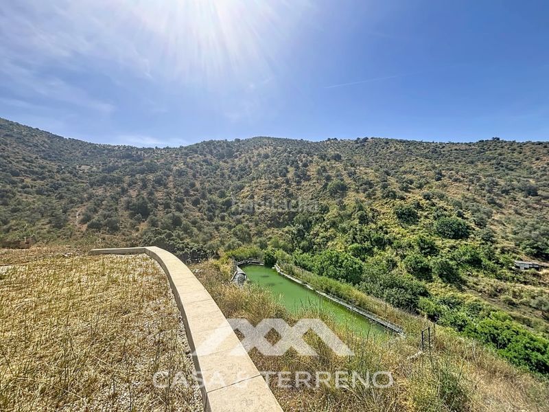Foto b1f5ac14-84d2-4a44-b29f-6cf05d5eda51. Casa amb aparcament a Totalán