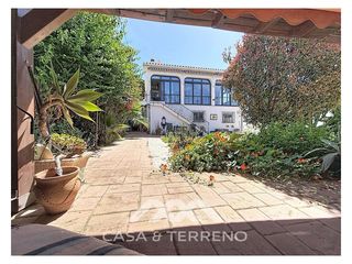 Maison  Calle poniente (riv.trayamar). Magnífica oportunidad en caleta de vélez  a pocos pasos de la pl