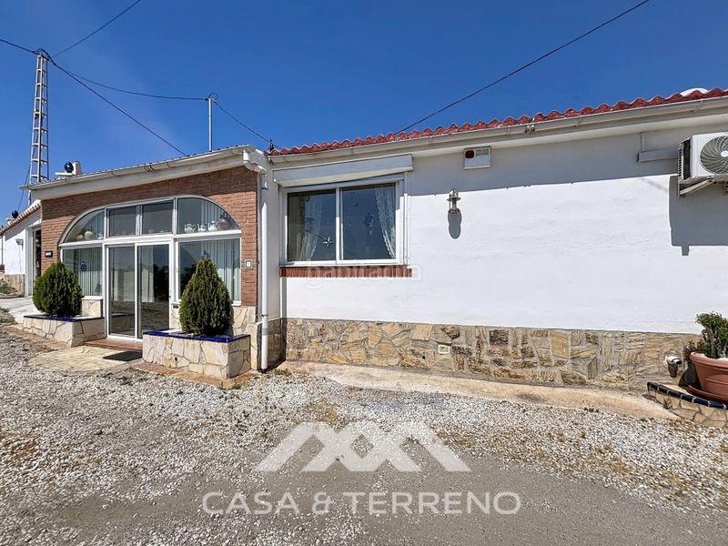 Foto 487afadc-f417-42d4-9016-6c1157579625. Xalet amb aparcament piscina a Urbanización Santa Rosa Torrox