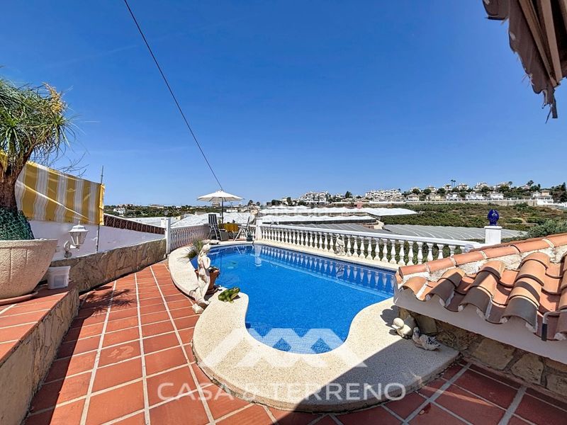 Foto fb2d0c08-bb2c-4390-8694-407813bee5e7. Xalet amb aparcament piscina a Urbanización Santa Rosa Torrox