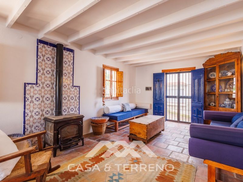 Foto 09b70ed2-cb59-4b83-95f6-24655758049a. Casa amb aparcament piscina a Comares