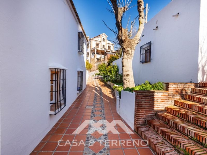 Foto b2f54038-b7aa-4f11-8342-ee979231538e. Casa amb aparcament piscina a Comares