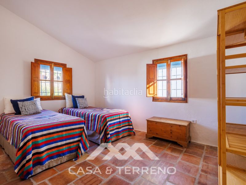 Foto b4fcc251-2077-4694-8c31-c9cc64e95dd9. Casa amb aparcament piscina a Comares