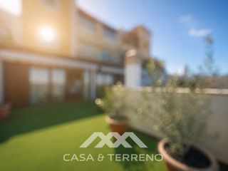 Apartamento  Calle bauhinias de baviera. Se vende amplio y moderno apartamento, caleta de vélez, málaga